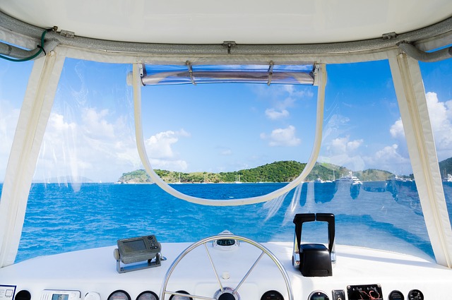 ECONOMISING FUEL CONSUMPTION ON YOUR BOAT: 5 TIPS YOU MUST KNOW